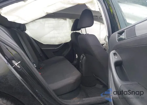 2016 Volkswagen Jetta 1.4T Se from USA, damaged, VIN 3VWD67AJ3GM261806